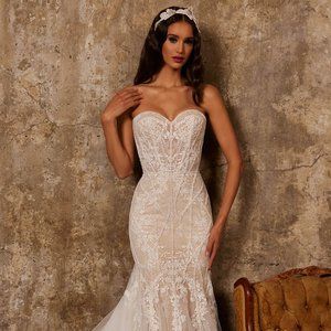 SOLD Miku by Calla Blanche 🤍👰🏼‍♀️ SIZE 14